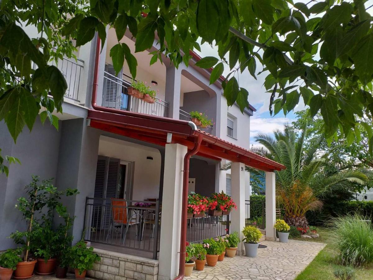 Apartment Nevia Fazana Exterior photo